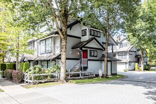 18839 69 Av in Surrey, BC - Building Photo