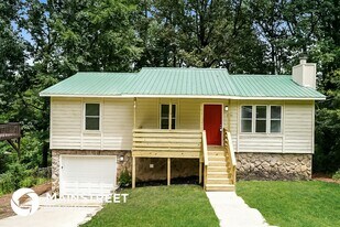 3134 Sleepy Hollow Dr in Birmingham, AL - Building Photo