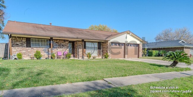 3402 Carriage Ln in Baytown, TX - Building Photo - Building Photo