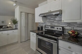1844 S 250th Pl in Des Moines, WA - Building Photo - Building Photo