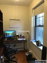 349 Pleasant St in Malden, MA - Foto de edificio - Building Photo