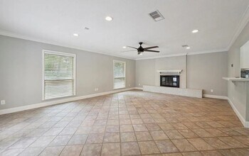 1385 Fenwick Cir in Beaumont, TX - Building Photo - Building Photo