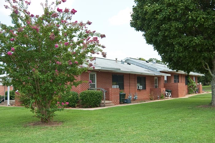 Fort Yargo Apartments in Winder, GA - Building Photo