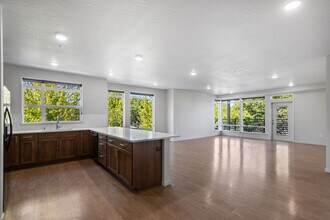 Elm Lofts in Spokane, WA - Foto de edificio - Building Photo