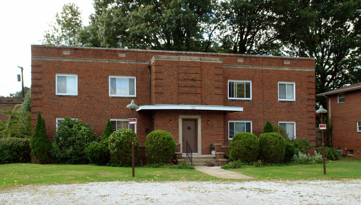 3611 Noyes Ave SE in Charleston, WV - Building Photo