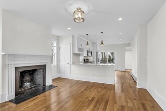 29 Central St in Manchester by the Sea, MA - Building Photo - Building Photo