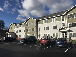 10 E Ridge Dr in Milford, NH - Building Photo - Building Photo