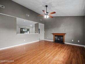 125 Parnell Rd in Hubert, NC - Building Photo - Building Photo