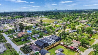 8623 Homewood Ln in Houston, TX - Building Photo - Building Photo