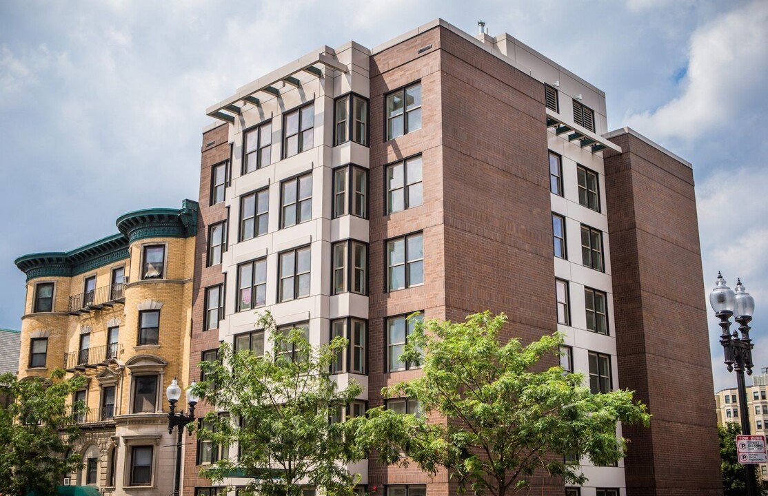 1085 Boylston Street in Boston, MA - Foto de edificio