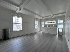 2437 Shattuck Ave. in Berkeley, CA - Building Photo