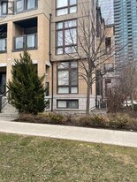 15 Eldora Ave in Toronto, ON - Building Photo