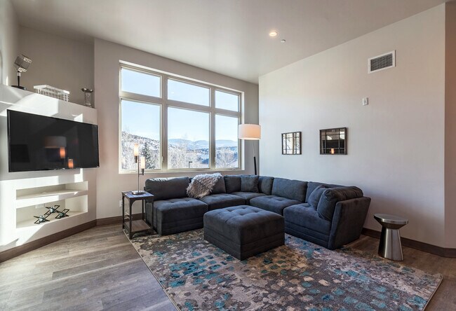 Chambers Lofts in Eagle, CO - Foto de edificio - Building Photo