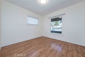 123 S Olive St in Anaheim, CA - Building Photo - Building Photo