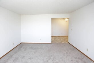 Cimarron Apartments in Fargo, ND - Foto de edificio - Building Photo