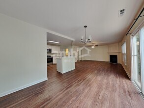 5114 Wetlands Dr in Raleigh, NC - Foto de edificio - Building Photo