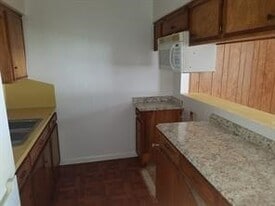 3200 Waller St in Waller, TX - Building Photo