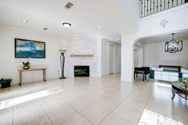property at 14470 Summerleaf Ln