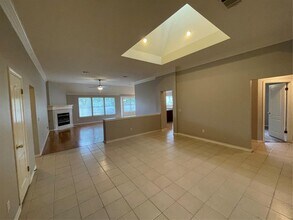 6605 Needham Ln in Austin, TX - Foto de edificio - Building Photo