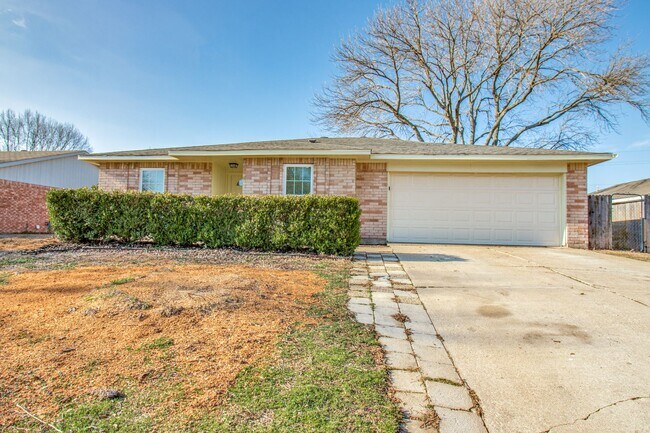 property at 1825 Bette Dr