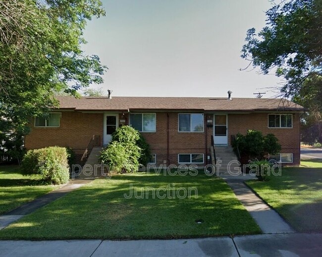 property at 1362 Elm Ave