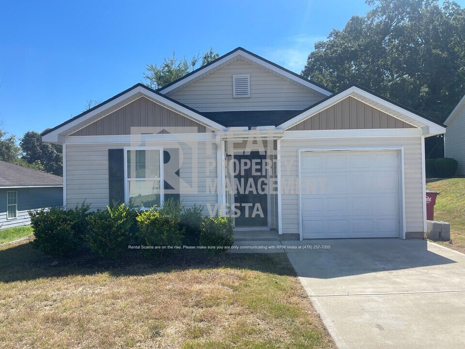 254 Beaumont Heights in Macon, GA - Building Photo