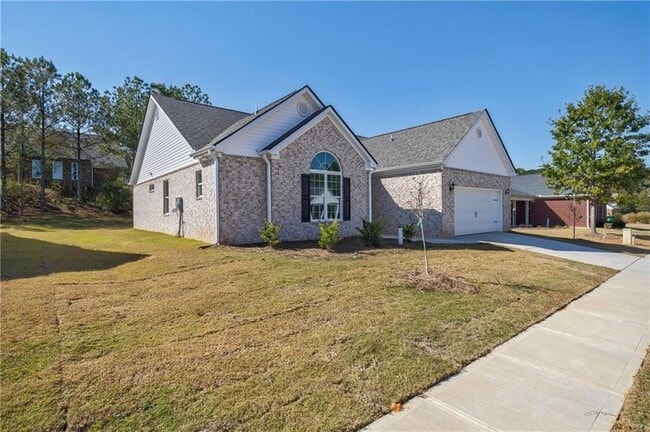 853 Crossroads Ct in Social Circle, GA - Building Photo - Building Photo