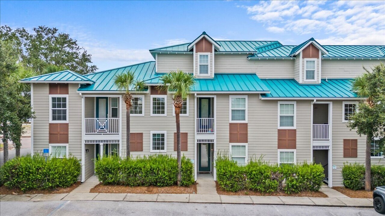 104 Village Blvd in Santa Rosa Beach, FL - Building Photo