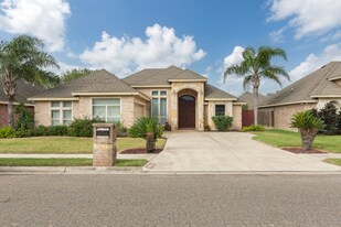 3815 Spicewood Dr in Edinburg, TX - Building Photo