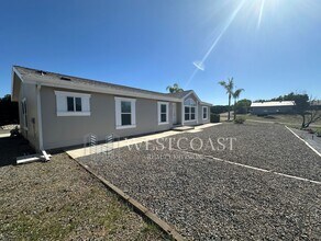 41644 Valencia Way in Temecula, CA - Building Photo - Building Photo