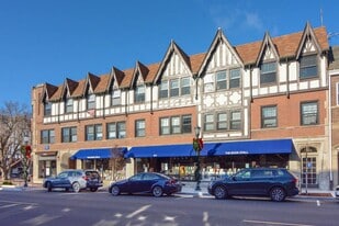 811 Elm St, Unit 703 in Winnetka, IL - Building Photo