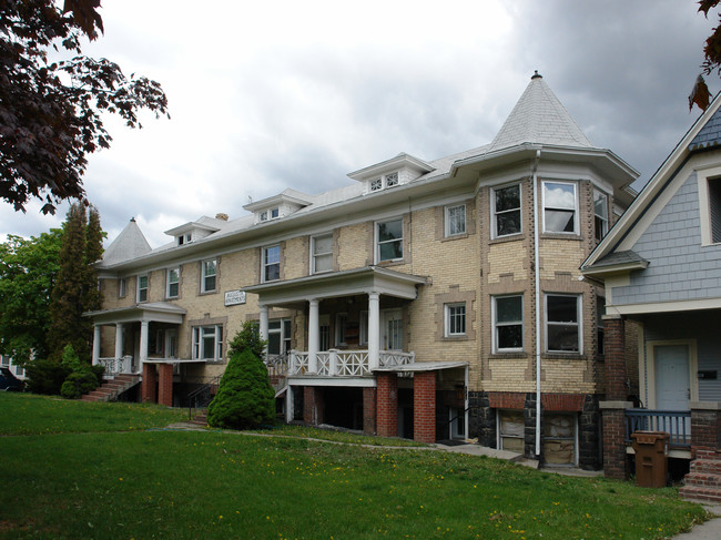 630 W Augusta Ave in Spokane, WA - Building Photo - Building Photo