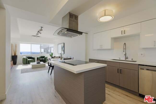 property at 1155 N La Cienega Blvd