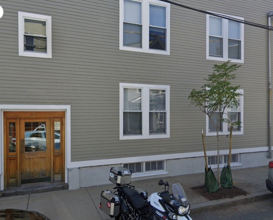 36 Portsmouth St, Unit 3R in Cambridge, MA - Building Photo