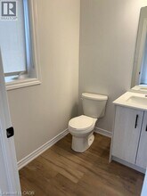 40 Capstone Ln in Hamilton, ON - Building Photo - Building Photo