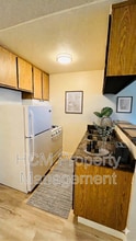 10075 Tujunga Canyon Blvd in Los Angeles, CA - Building Photo - Building Photo