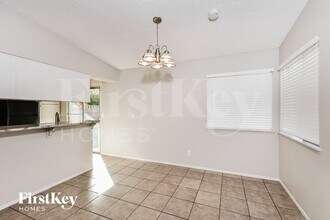 2359 Los Feliz St in Las Vegas, NV - Building Photo - Building Photo