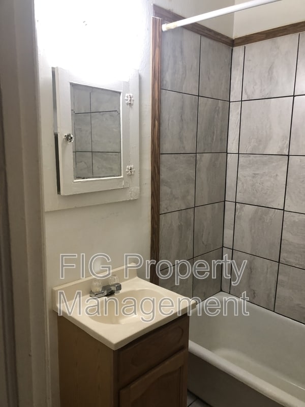 429 W G St in Elizabethton, TN - Building Photo - Building Photo