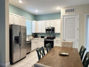 8049 Dreamsicle Dr in Kissimmee, FL - Building Photo - Building Photo