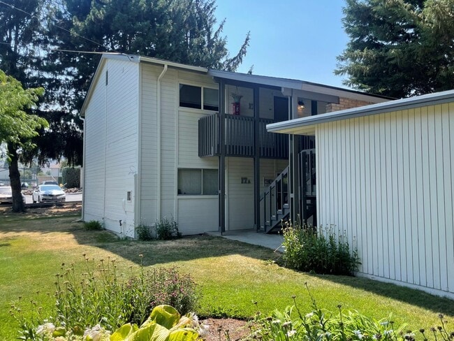 property at 1305 Washington St