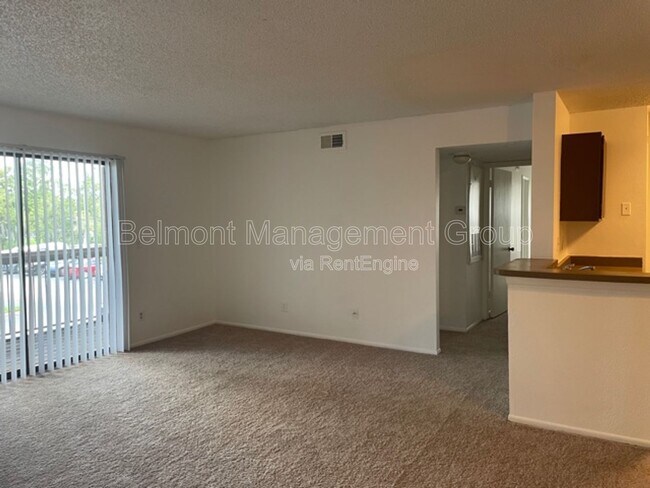 2030 Cascades Blvd in Kissimmee, FL - Building Photo - Building Photo