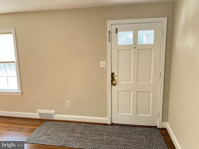 5207 27th St N in Arlington, VA - Building Photo - Building Photo