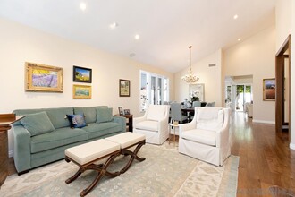 3040 Caminito Tercer Verde in Del Mar, CA - Building Photo - Building Photo