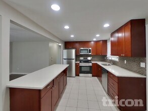 1631 96th St S in Tacoma, WA - Foto de edificio - Building Photo