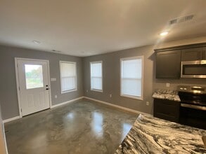 2011 Maurice St in Jonesboro, AR - Building Photo - Building Photo