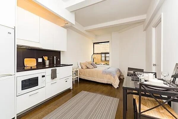 212 W 91st St in New York, NY - Building Photo - Building Photo