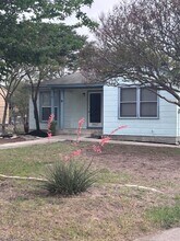 2607 W Craig Pl in San Antonio, TX - Building Photo - Building Photo