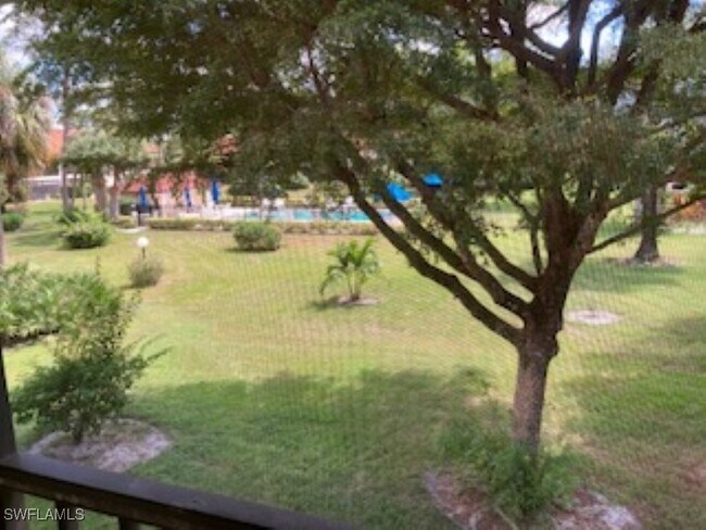 property at 4955 Pepper Cir