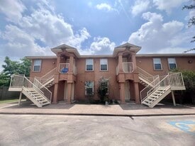 419 W Eistetter St in Laredo, TX - Building Photo