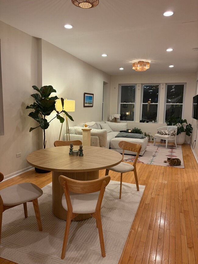 2614 W Thomas St, Unit Unit 2